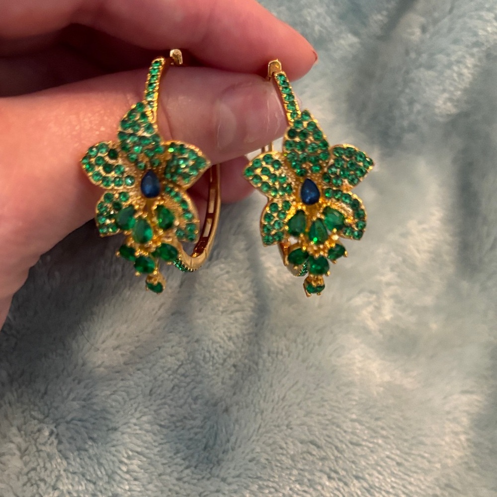 Elegant Green and Gold Floral Earrings